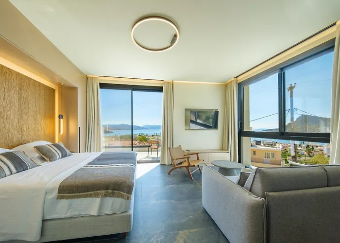 Yiannis Place Τολό
