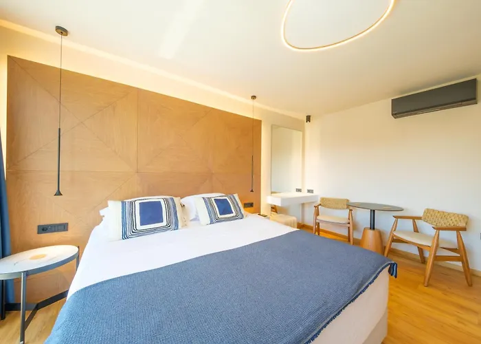 Yiannis Place