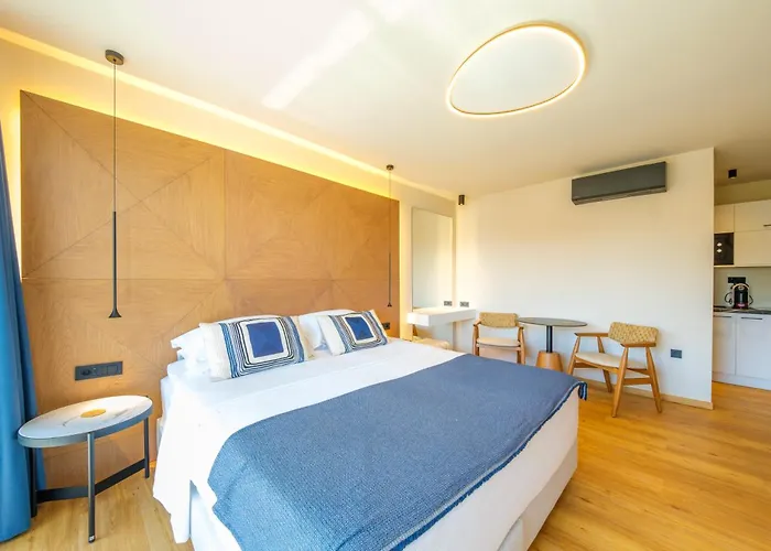 Yiannis Place