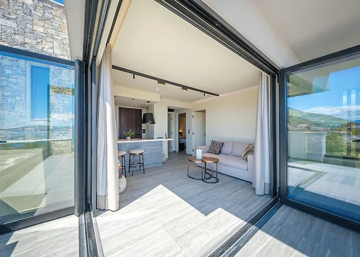 Διαμέρισμα Yiannis Place *