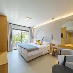Yiannis Place