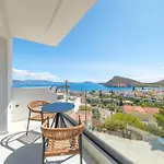 Yiannis Place Tolón