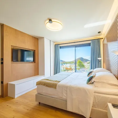 Yiannis Place Apartment Tolo