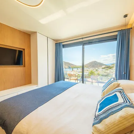 Yiannis Place Apartment Tolo