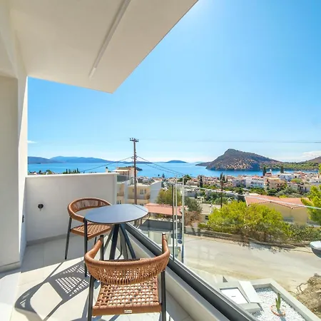 Yiannis Place Apartment Tolo