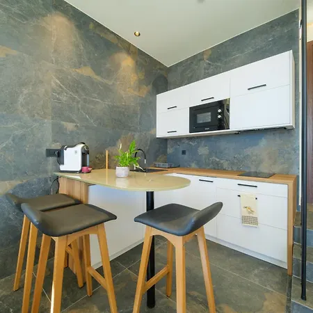 Yiannis Place 아파트 *