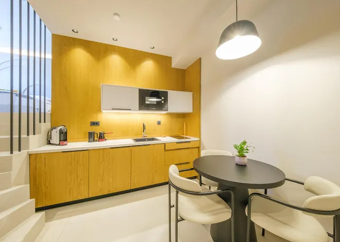 Yiannis Place Apartman *